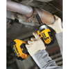 DeWalt klucz udarowy z dwoma akumulatorami i ładowarką 1/2" 200nm DCF 880 M2 DCF880M2