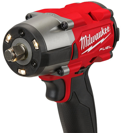 Milwaukee Zestaw Klucz udarowy 745Nm M18FMTIW2F12 + 2 akumulatory 5Ah + szybka ładowarka