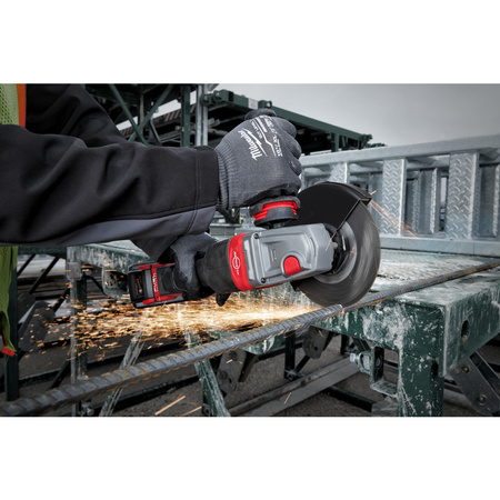 Milwaukee Szlifierka kątowa M18FHSAG 2X5,5AH 4933471080