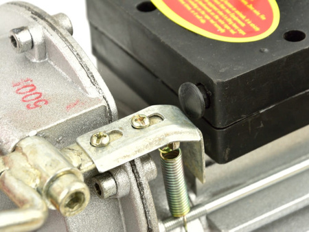 Geko wyciagarka elektryczna 300/600kg G01088