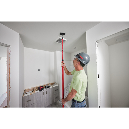Milwaukee 3.6M Teleskopowa kolumna lasera