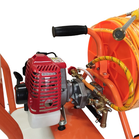 Opryskiwacz Wózkowy Spalinowy 90 L Mastercut KF-90-C2