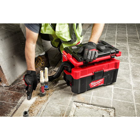 Odkurzacz na sucho i mokro Milwaukee Packout M18FPOVCL-0