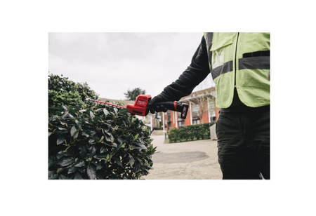 Milwaukee nożyce do żywopłotu 20cm 2x4Ah M12FHT20-40  4933479676