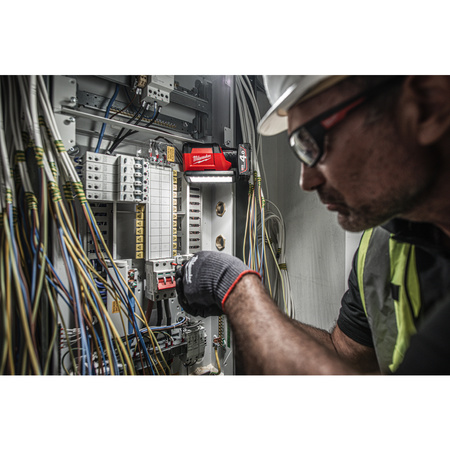 Milwaukee lampa akumulatorowa 700lm M12PAL-0 4933478226