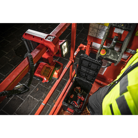 Milwaukee lampa obszarowa Akumulatorowa LED 2200LM 4933459433