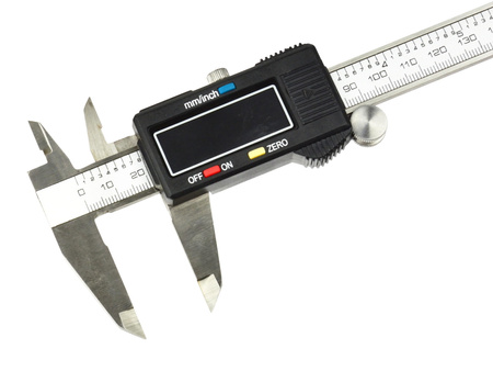 SUWMIARKA ELEKTRONICZNA 150mm 0,01mm W PLASTIKOWYM PUDEŁKU  /GEKO