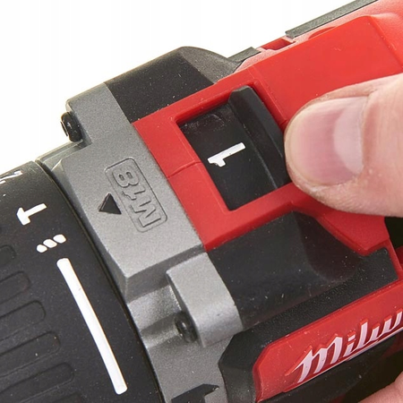 Milwaukee wkrętarka udarowa 18V 60nm M18CBLPD-402C 2x4Ah 4933464537